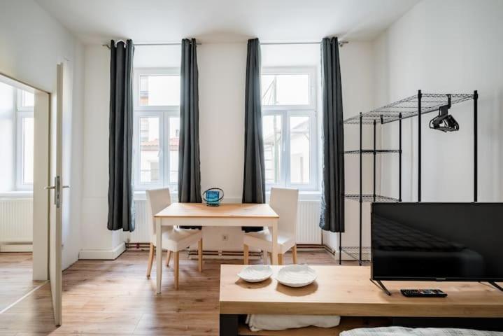 Gemuetliche Wohnung Wien Stadthalle Luaran gambar